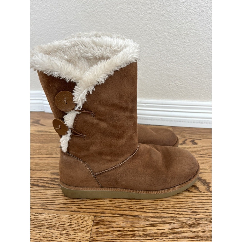 Faux Suede And Fur Lined 2 Button Womens Fireside Size 9 Tan Boots SO Brand GUC